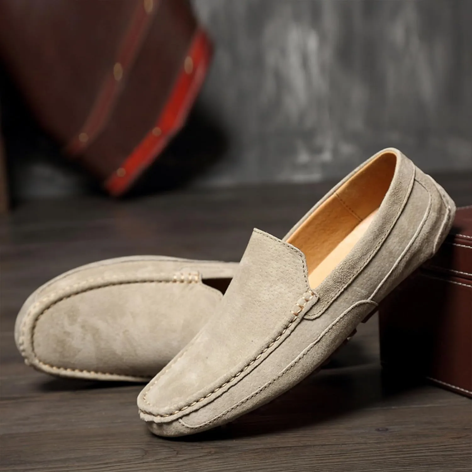 Men's Suede Driving Penny Loafers Retro Round Toe Solid Color Moccasin Shoes Comfortable Slip On Casual Dress Boat Shoes