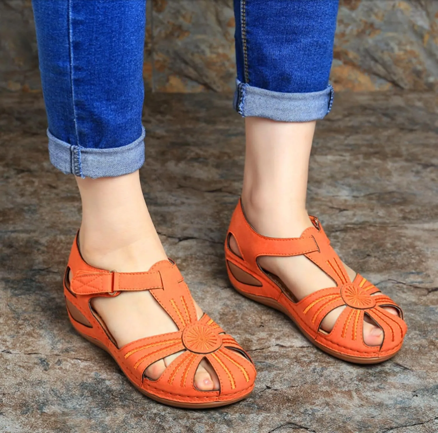 Women's Wedge Sandals Summer:Bohemia Ankle Strap Wedge Sandals Closed Toe Wedge Shoes Platform Dressy Wedge Sandal 2025