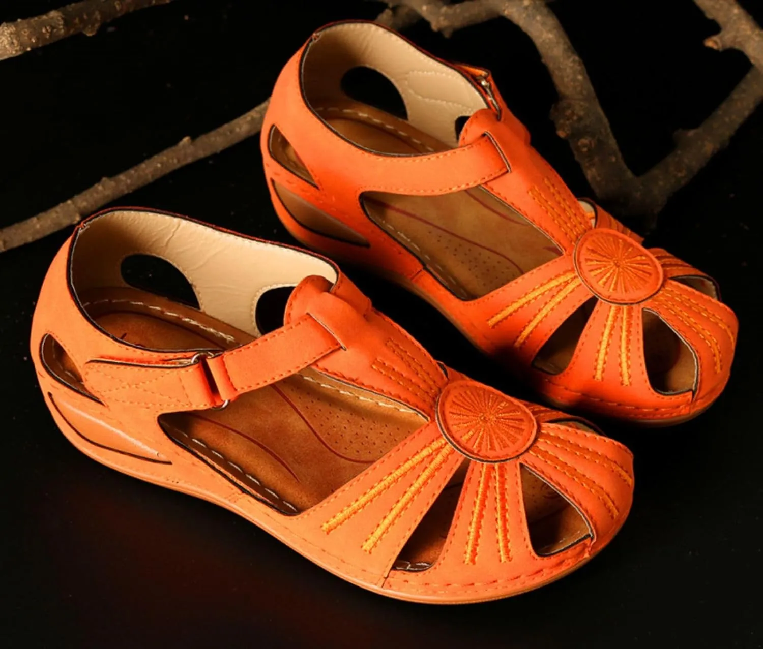 Women's Wedge Sandals Summer:Bohemia Ankle Strap Wedge Sandals Closed Toe Wedge Shoes Platform Dressy Wedge Sandal 2025